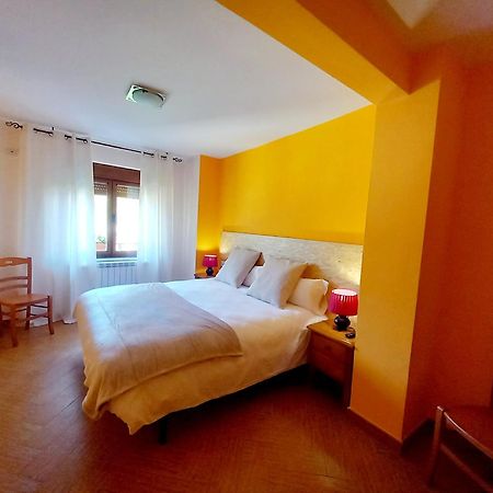 Hotel Rural Orquidea Velilla del Rio Carrion Eksteriør bilde
