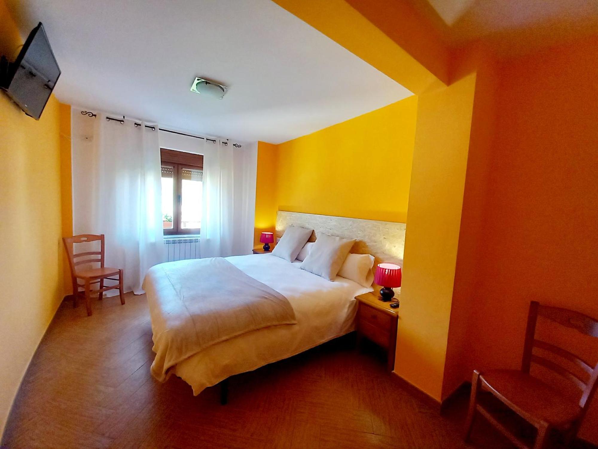 Hotel Rural Orquidea Velilla del Rio Carrion Eksteriør bilde