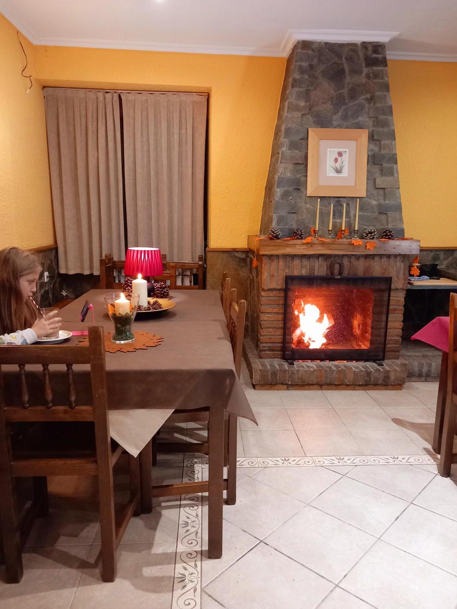 Hotel Rural Orquidea Velilla del Rio Carrion Eksteriør bilde